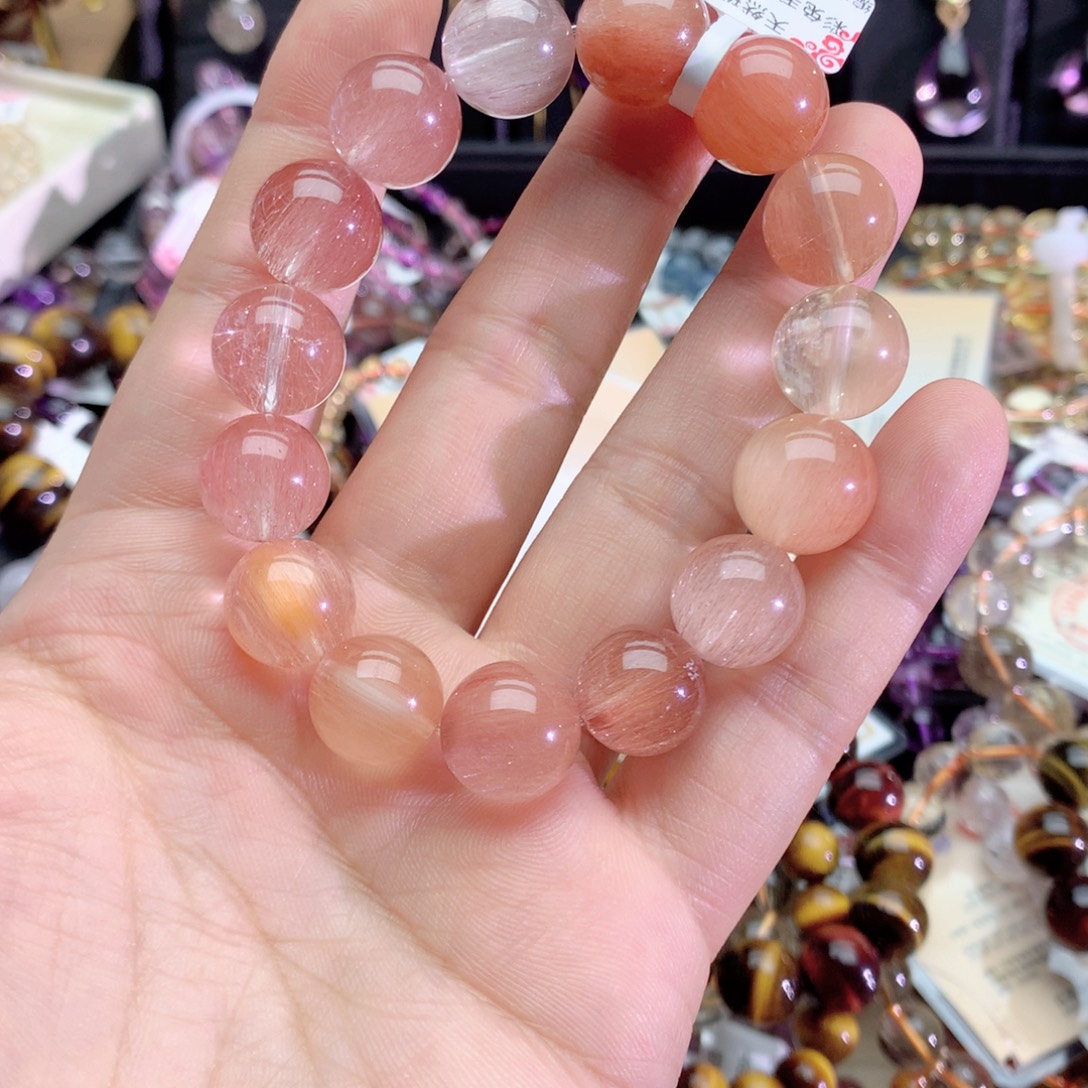 拜***主未镶嵌水晶手链彩兔毛手链14+