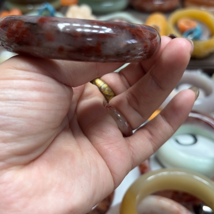 敏***堂石英岩玉合金颈饰