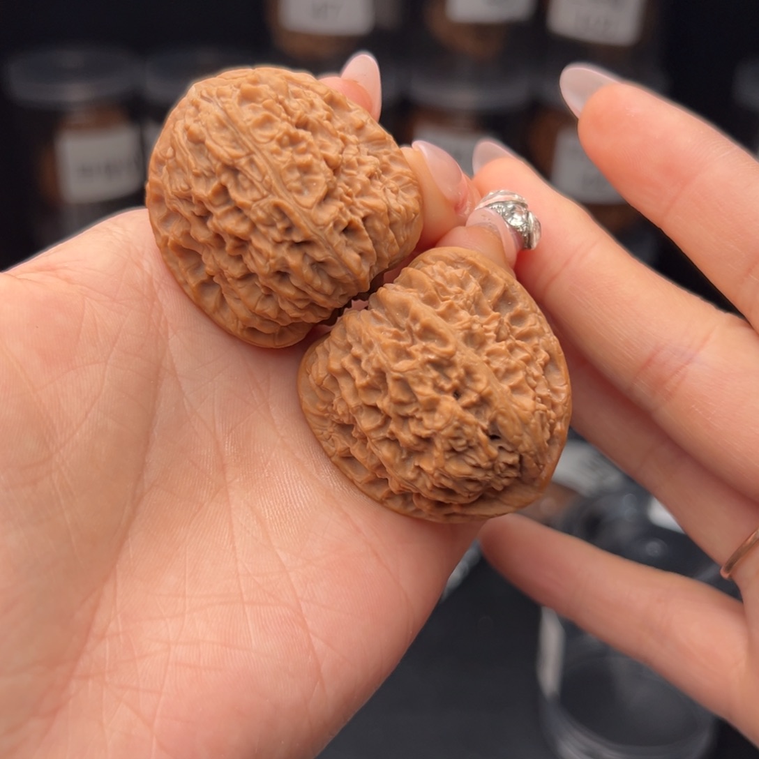 文玩核桃吊坠壹**零南蒋石