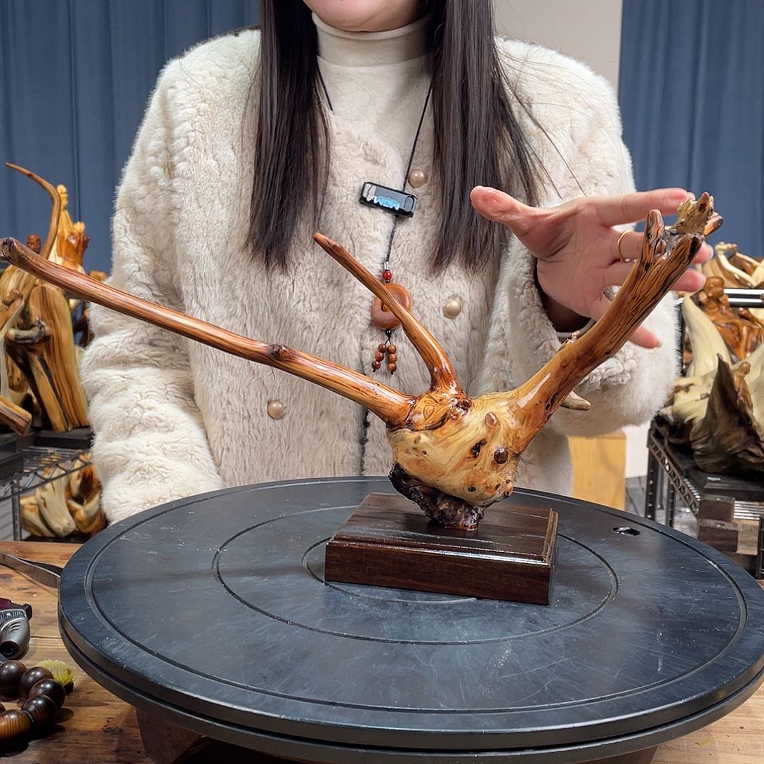 柏木（崖柏）随型艺术根雕