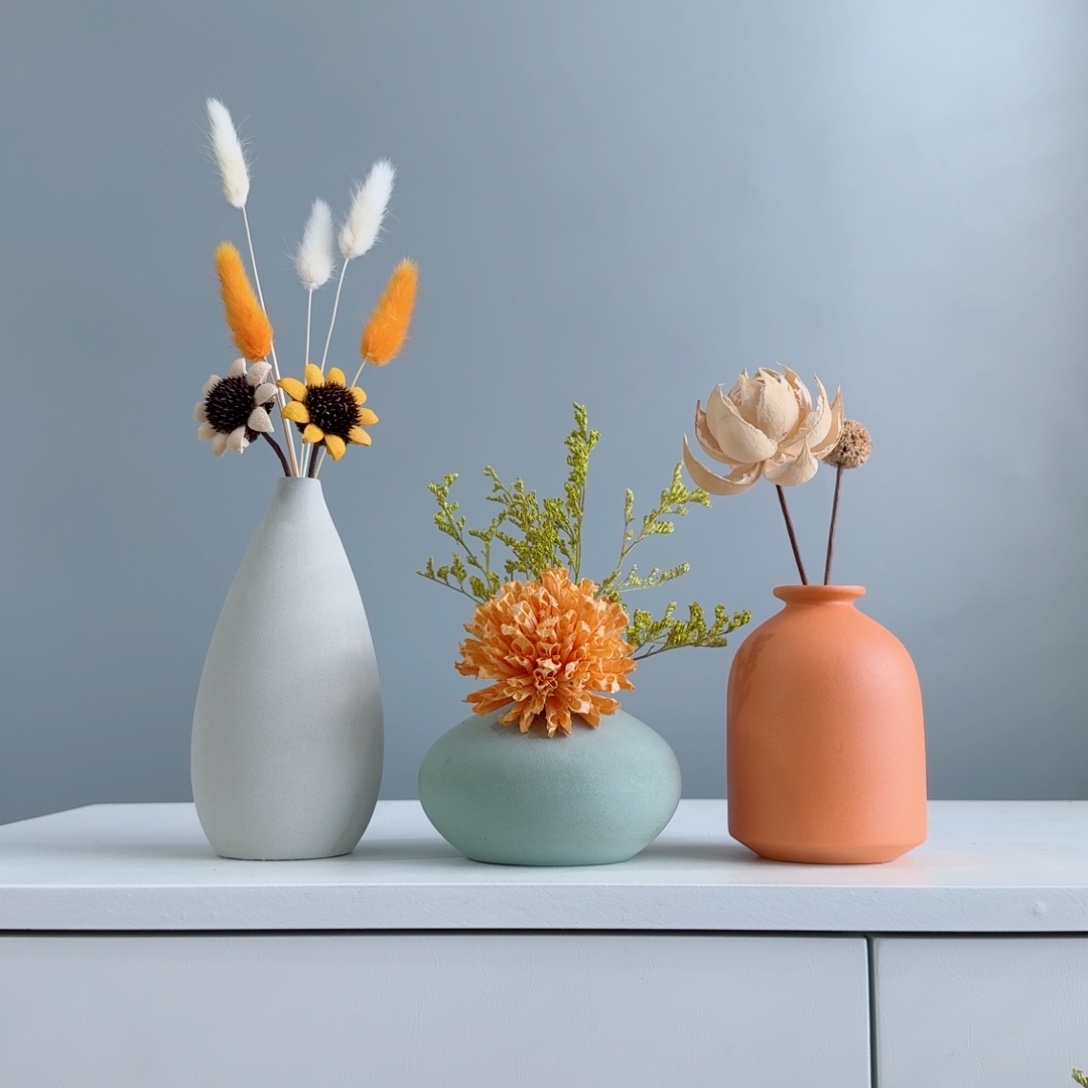摆件陶瓷小花瓶含花总高约20-30cm