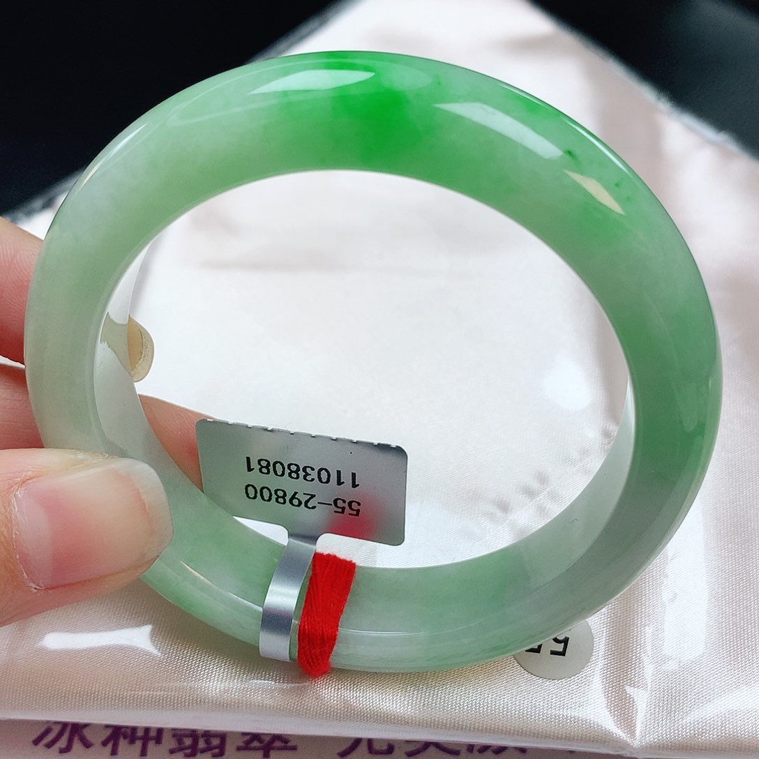 翡翠手镯未镶嵌草**嘻缅甸天然A货翡翠手镯