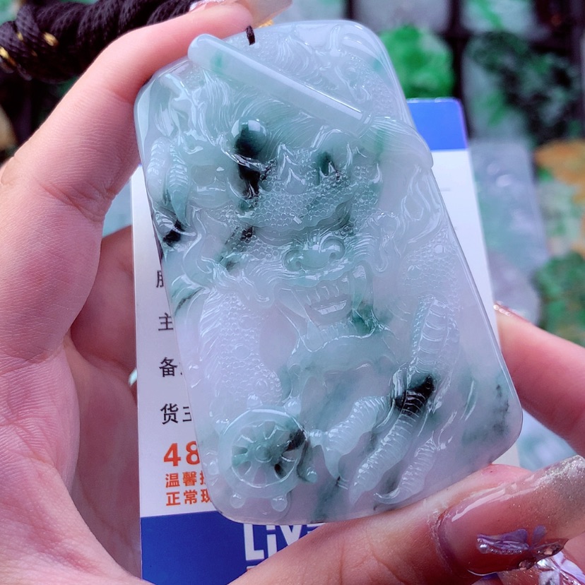 【闪购商品】翡翠颈饰未镶嵌挂件