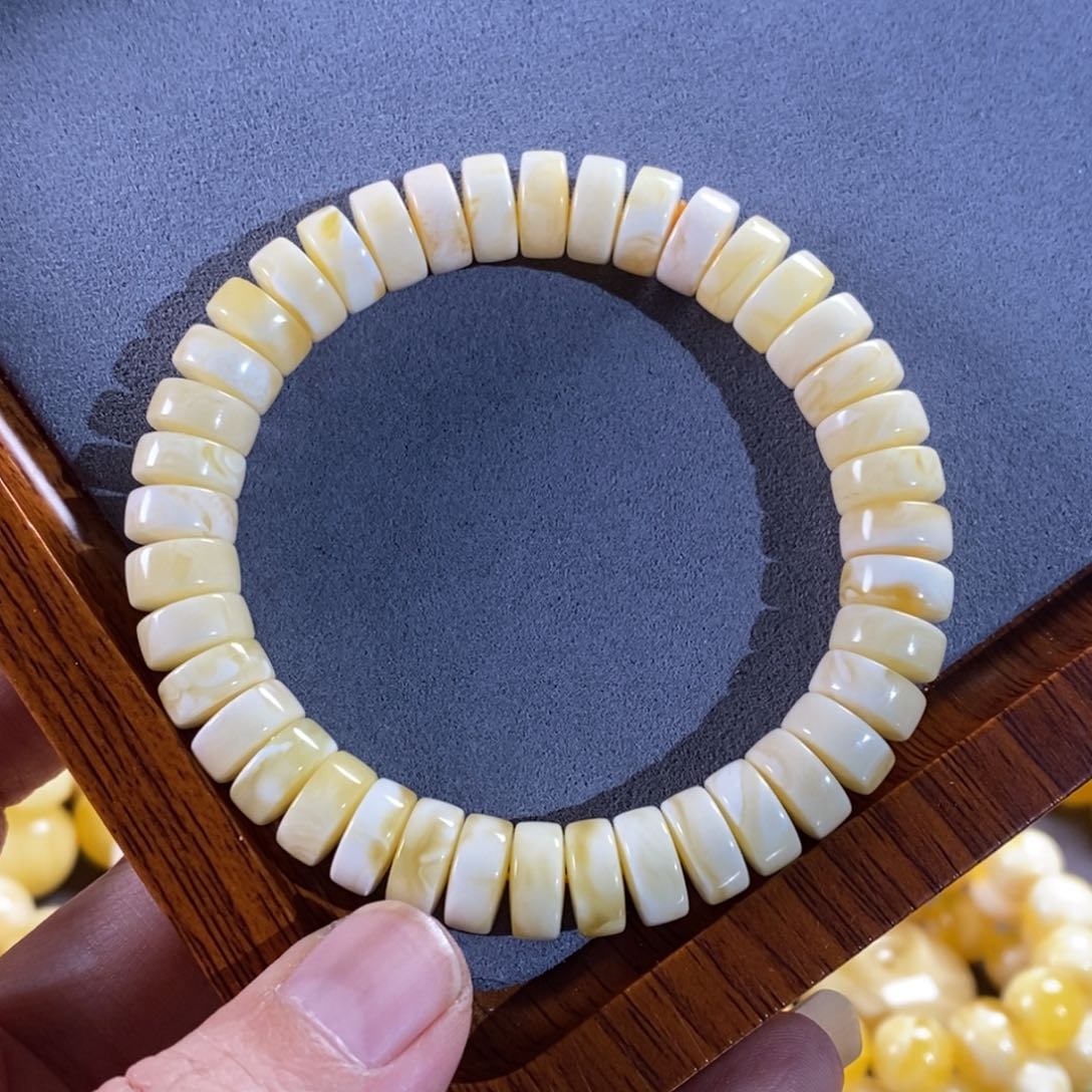 琥珀裸石未镶嵌10mm瓷白药片