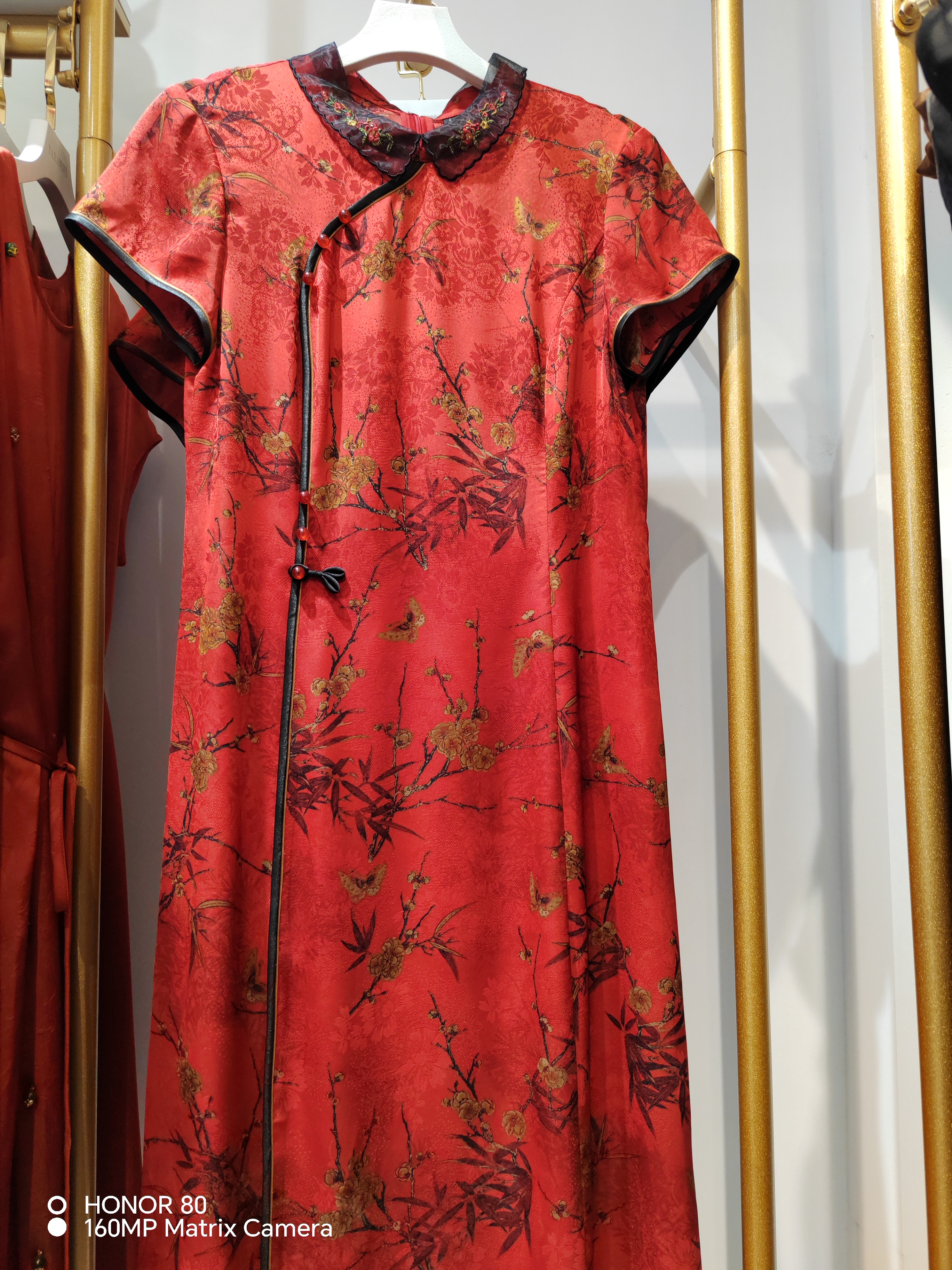 优雅气质旗袍领常规袖新中式旗袍红色老料印花重磅时尚牡丹