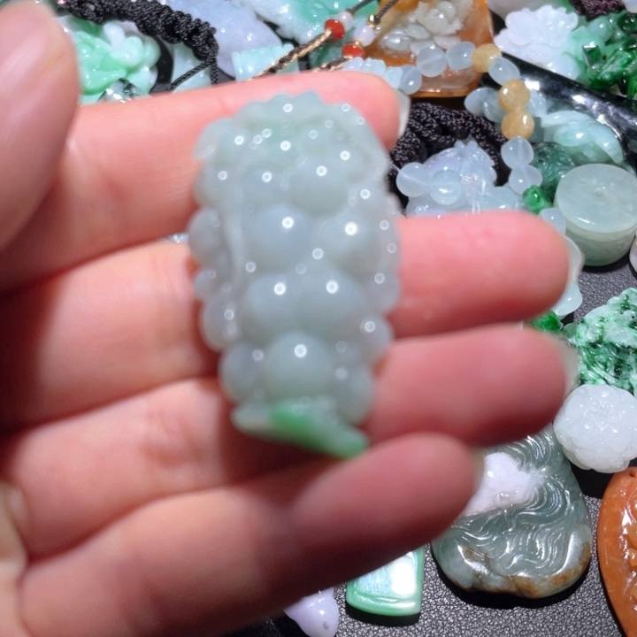 【闪购商品】翡翠颈饰未镶嵌天然翡翠