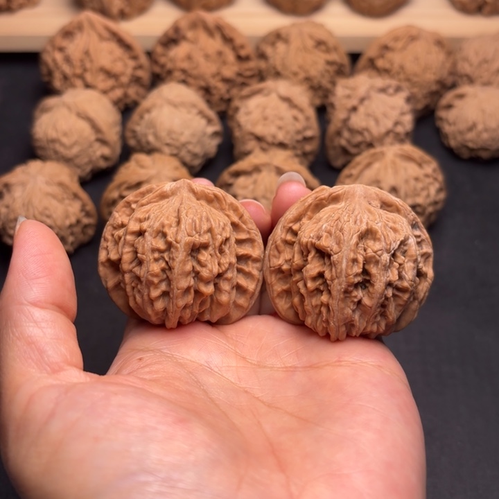 文玩核桃把件43四座楼