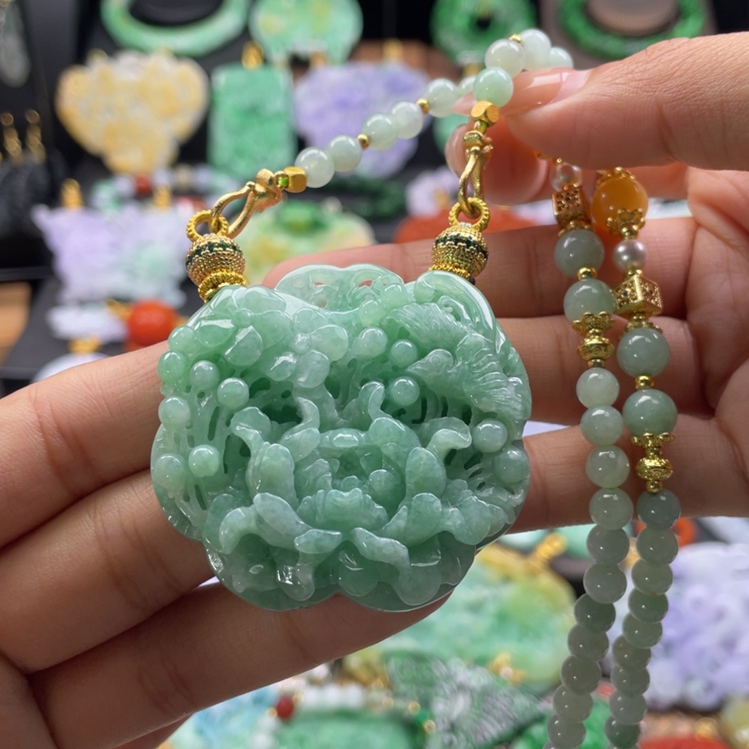 翡翠未镶嵌颈饰代编织