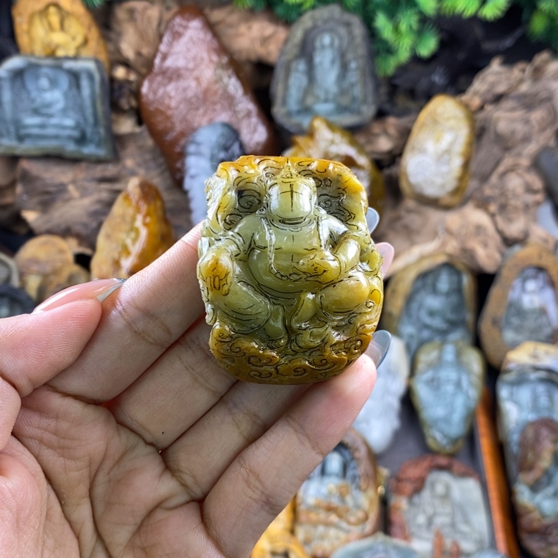 定制翡翠未镶嵌黄财神