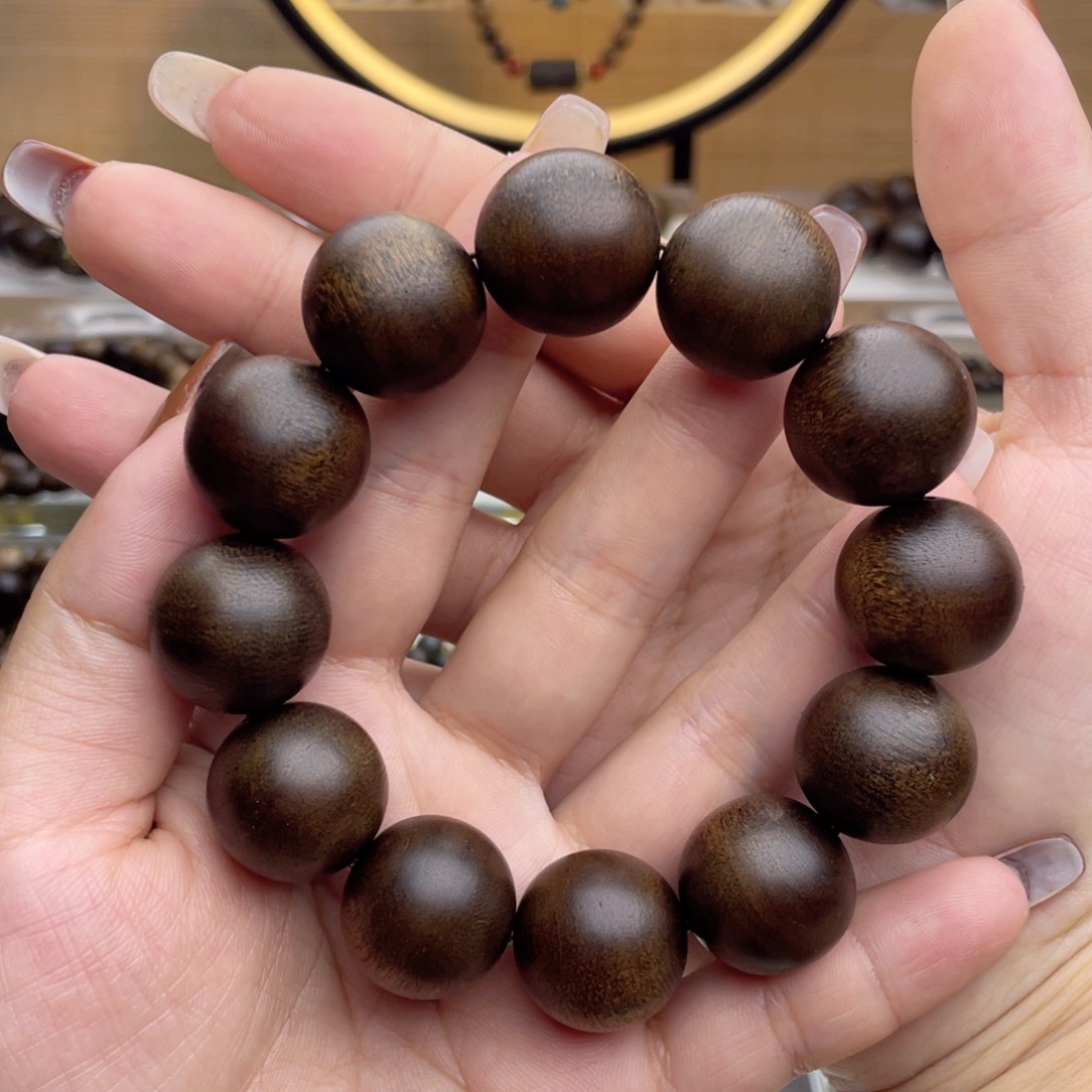 手串沉香木军*越南芽庄白棋楠