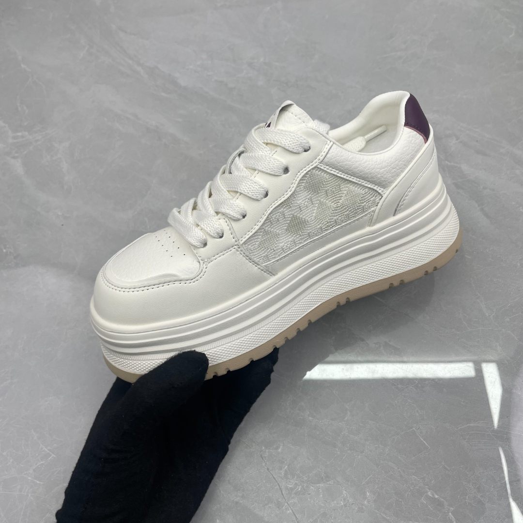 休闲鞋 女  13015-6066 红 (孤品)f区35码