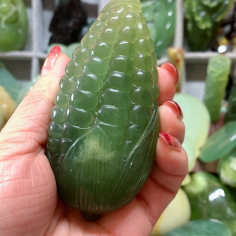 蛇纹石玉手把件未镶嵌