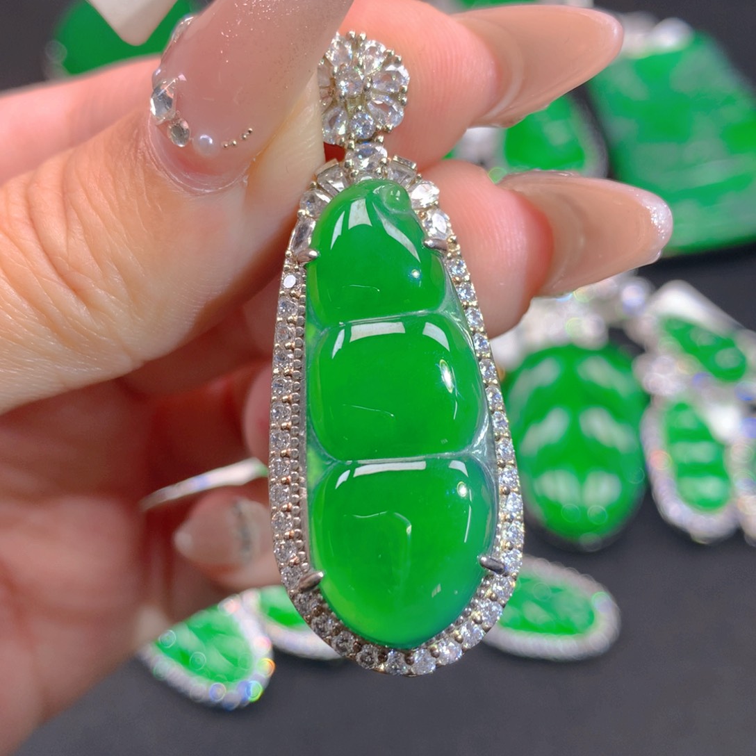 翡翠银S925镶嵌颈饰1111111111