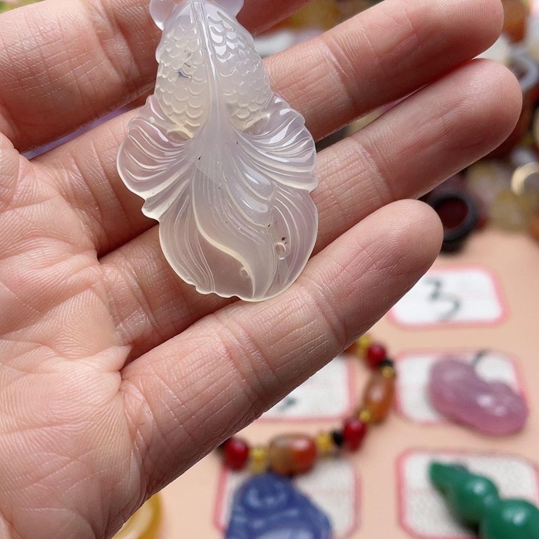 玛瑙/玉髓颈饰合金福*财