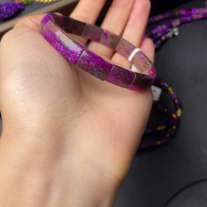 繁****苏纪石（舒俱来）未镶嵌手牌