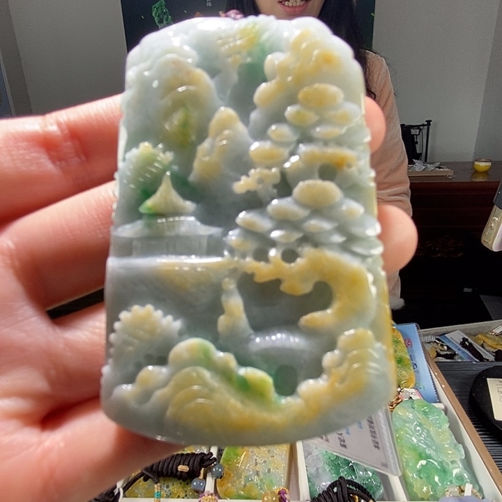 颈饰未镶嵌翡翠翡翠