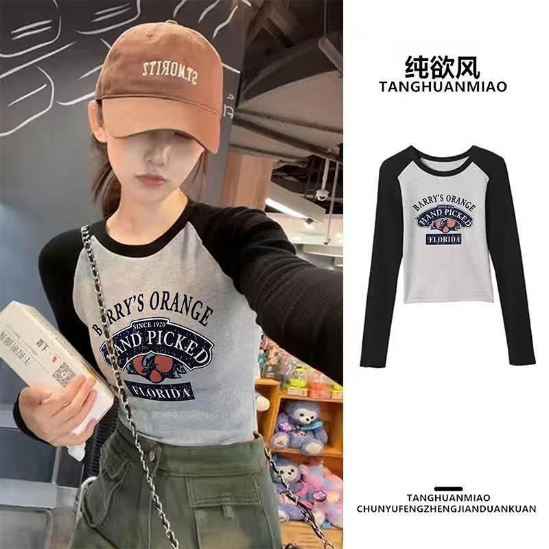 新款别致辣妹小众修身短款印花长袖t恤女秋冬插肩袖纯欲风上衣女