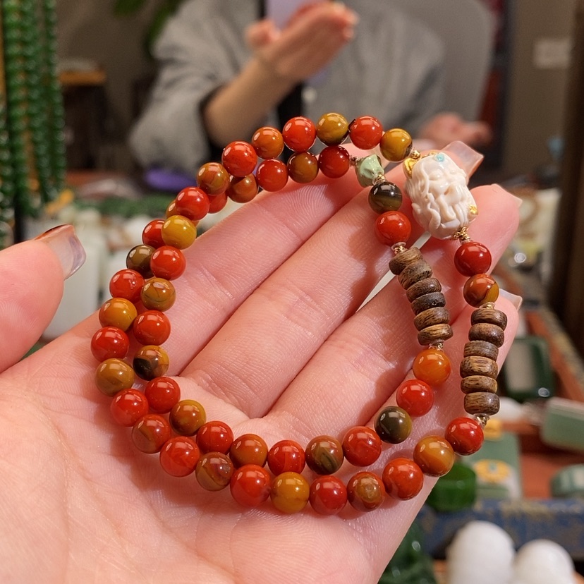 【闪购商品】18K金镶嵌手串南红玛瑙