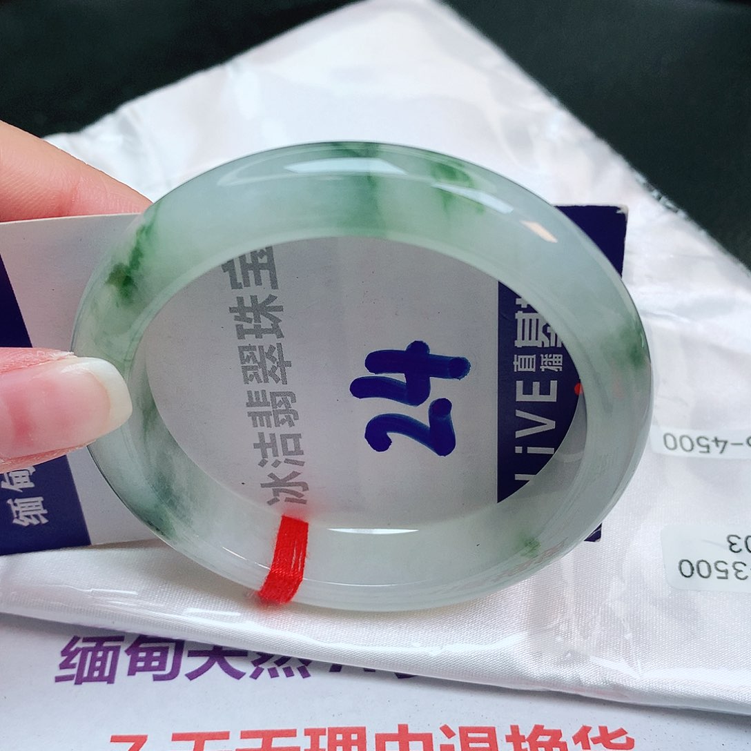 翡翠手镯未镶嵌缅甸天然a货翡翠手镯