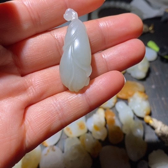 和田玉颈饰未镶嵌