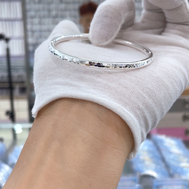 无足银足银999.9手镯