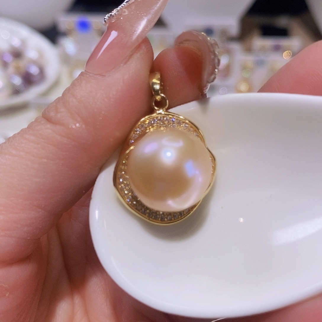 淡水珍珠颈饰合金