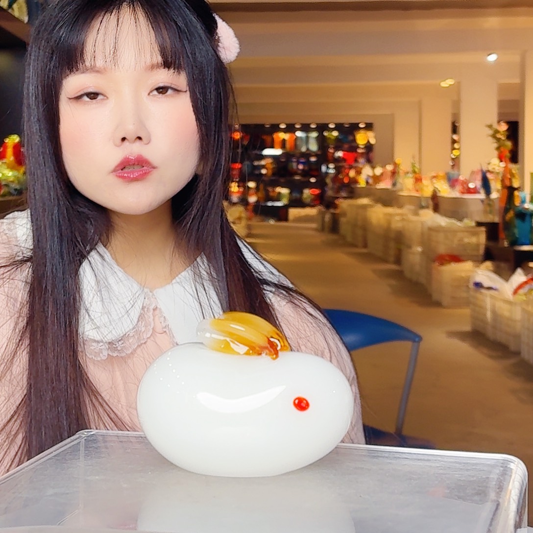 手工艺品琉璃琉璃塔下