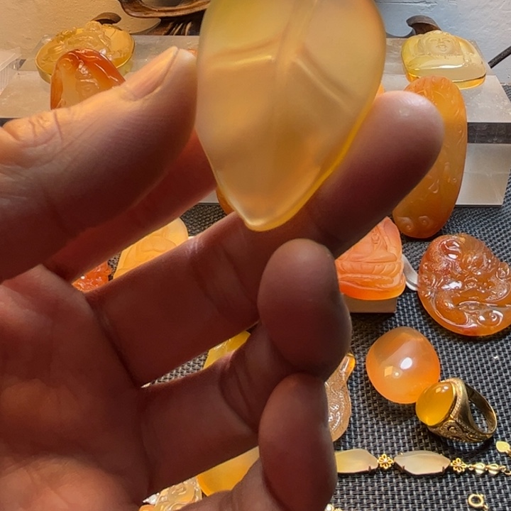 石英质玉颈饰未镶嵌新**天