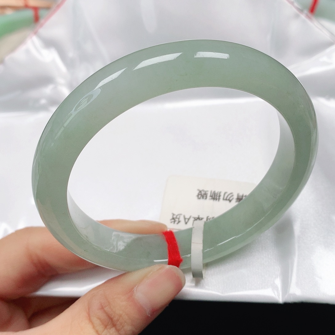 翡翠手镯未镶嵌天然翡翠手镯57