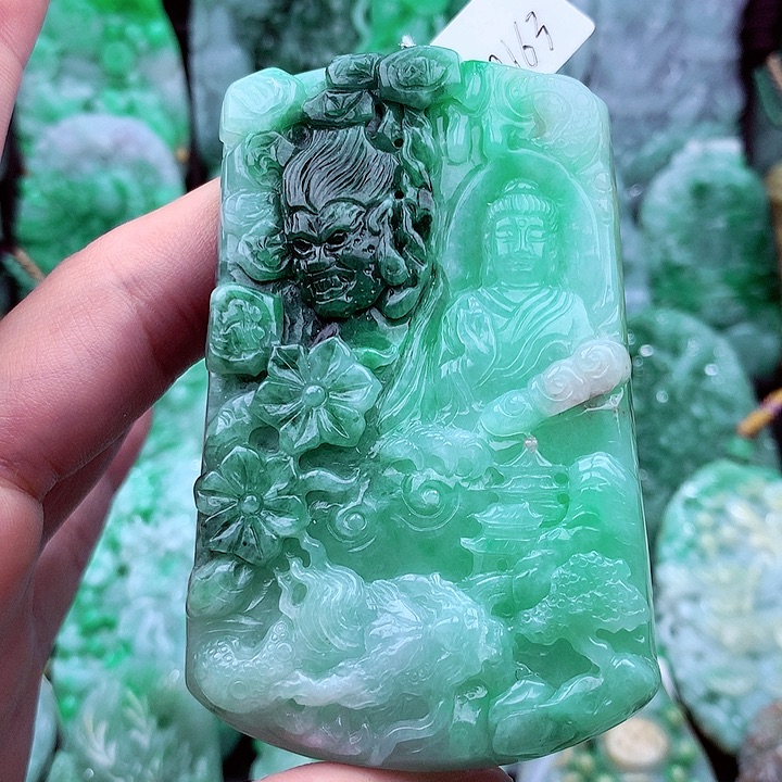 翡翠吊坠(不含链)未镶嵌
