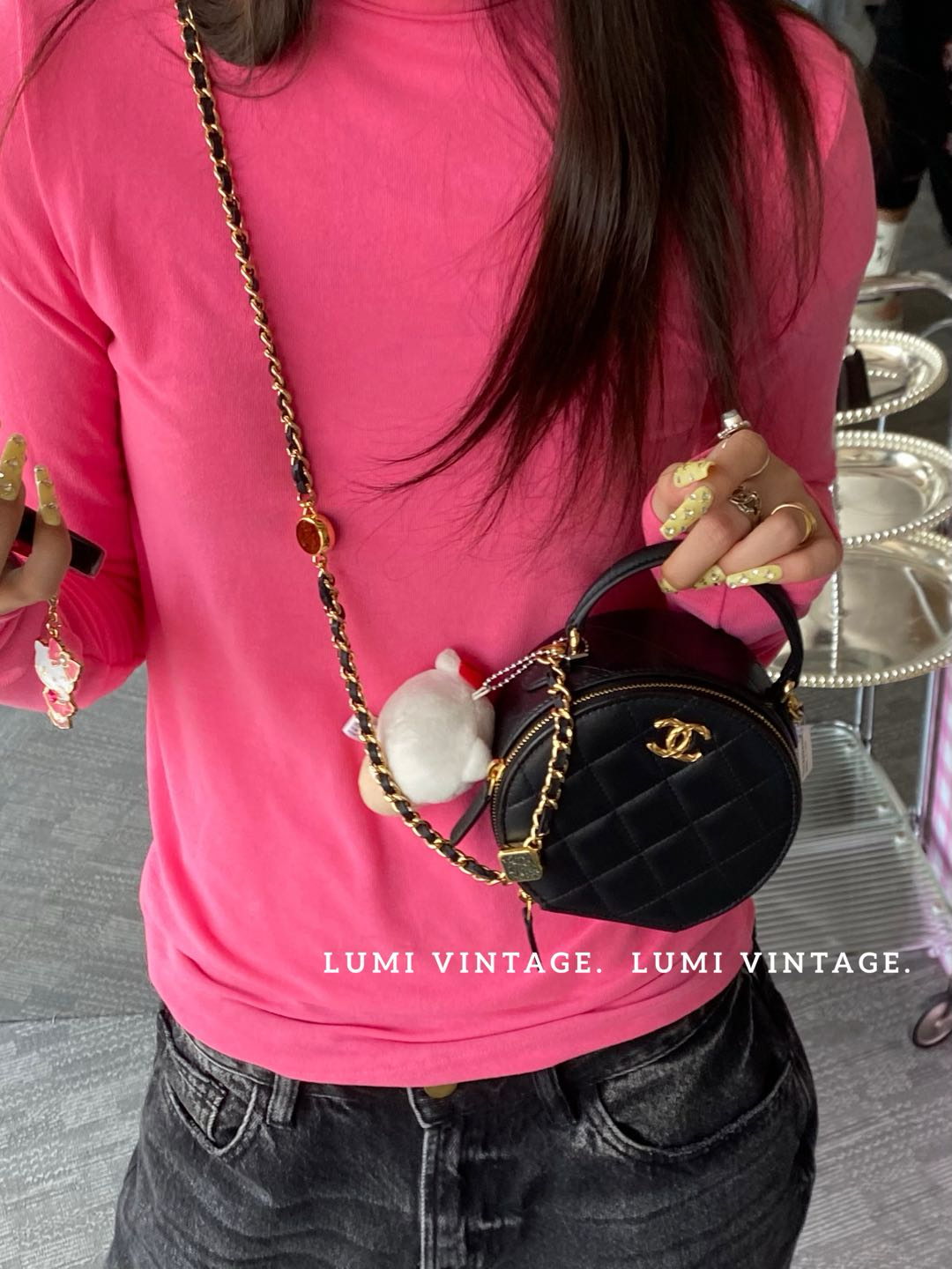95新 Chanel/香奈儿 黑金羊皮珐琅手提圆饼85099969