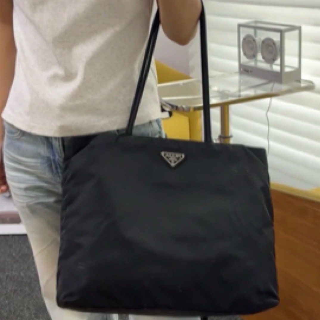 95新 Prada/普拉达 Prada普拉达托特972098