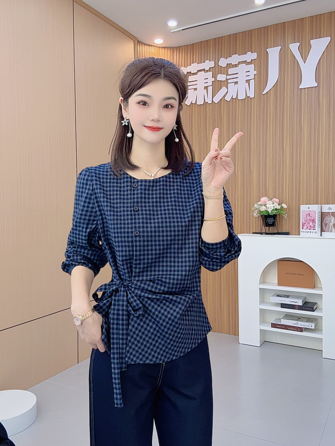 潇潇 秋季新款复古森系格子系带不易皱衬衫新中式女百搭时尚上衣