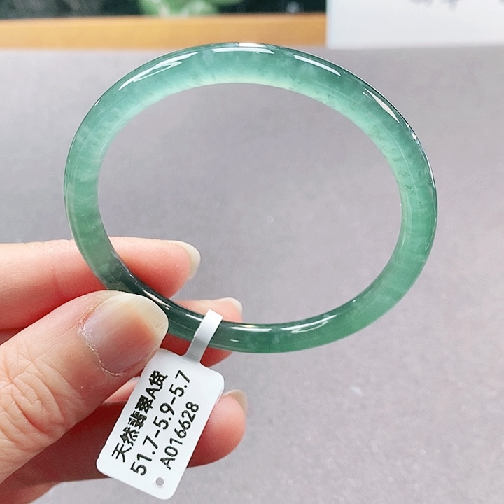 【闪购商品】翡翠手镯（圆镯）未镶嵌