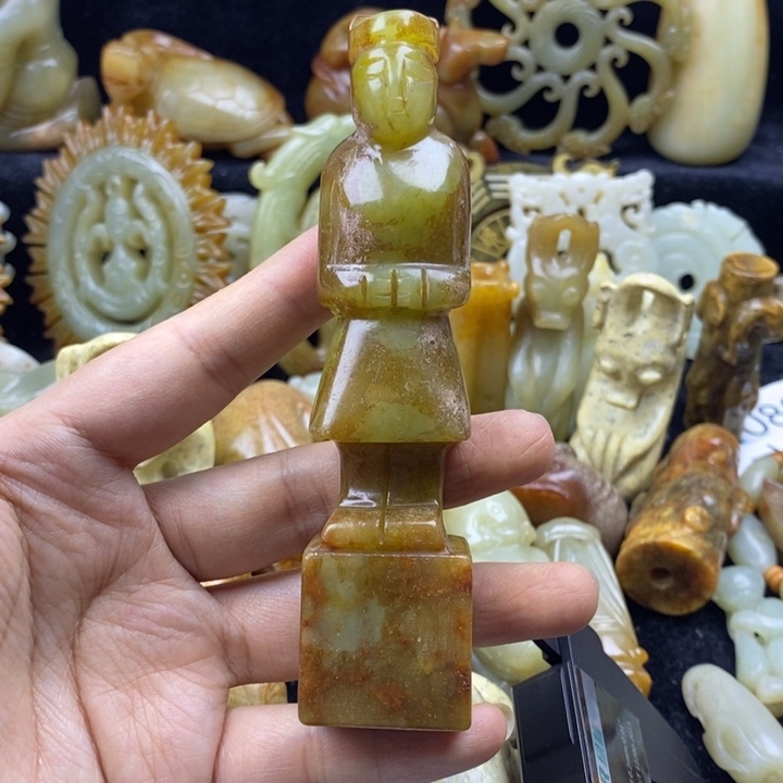 蛇纹石玉颈饰未镶嵌61