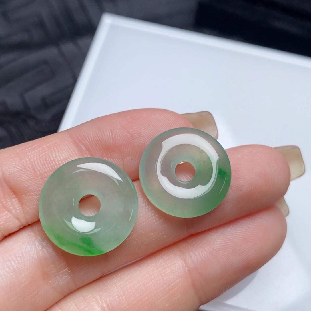 翡翠未镶嵌耳饰甜甜圈