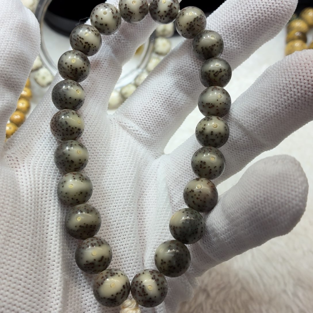 星月菩提手串糯冰10圆