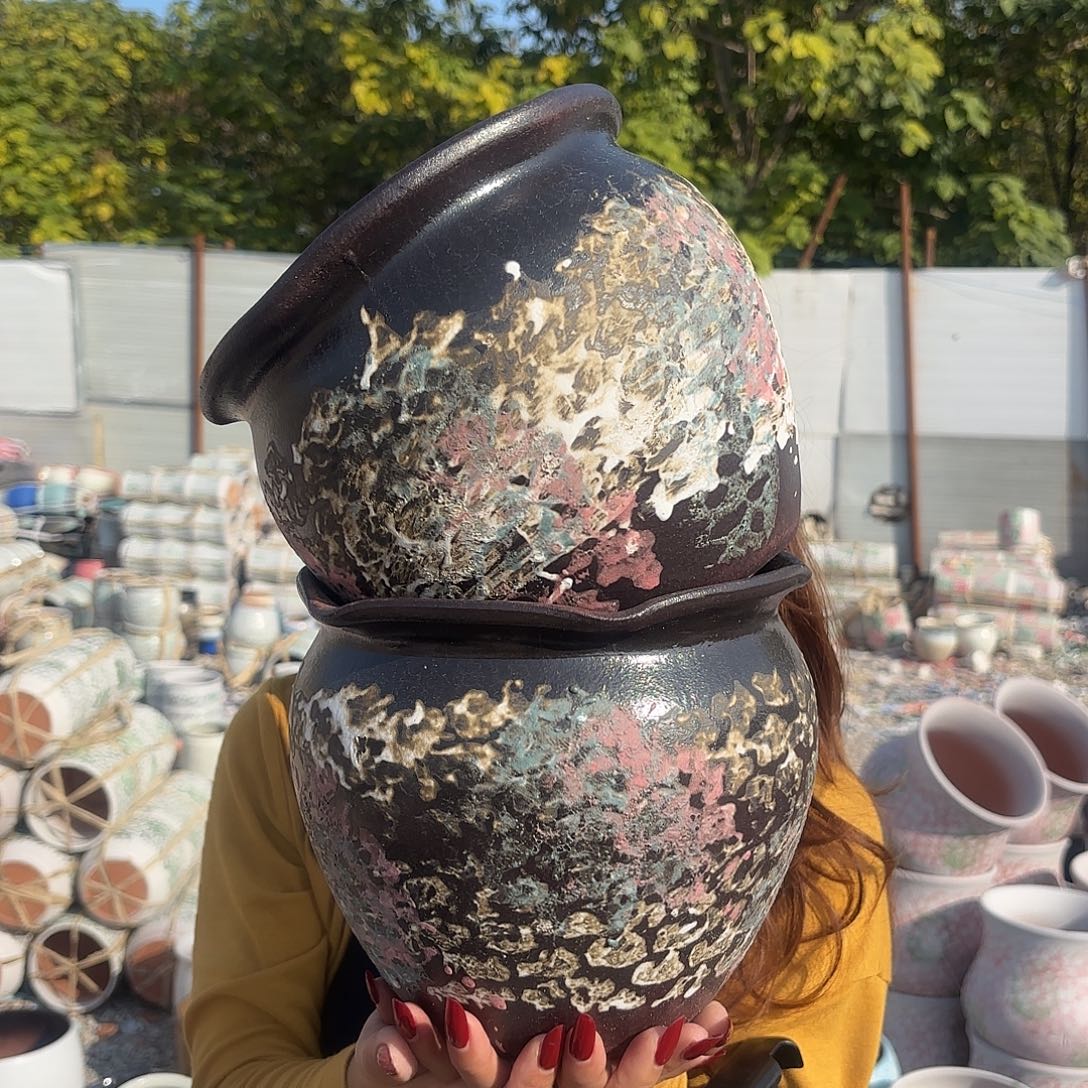 口径20高度18两个油画文玲