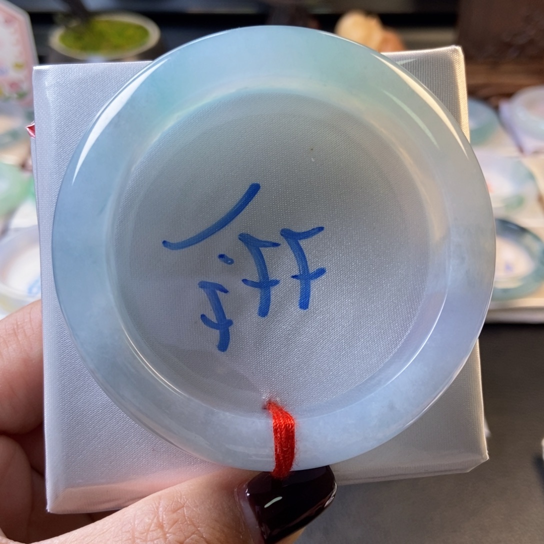 翡翠未镶嵌手镯18冰透种水