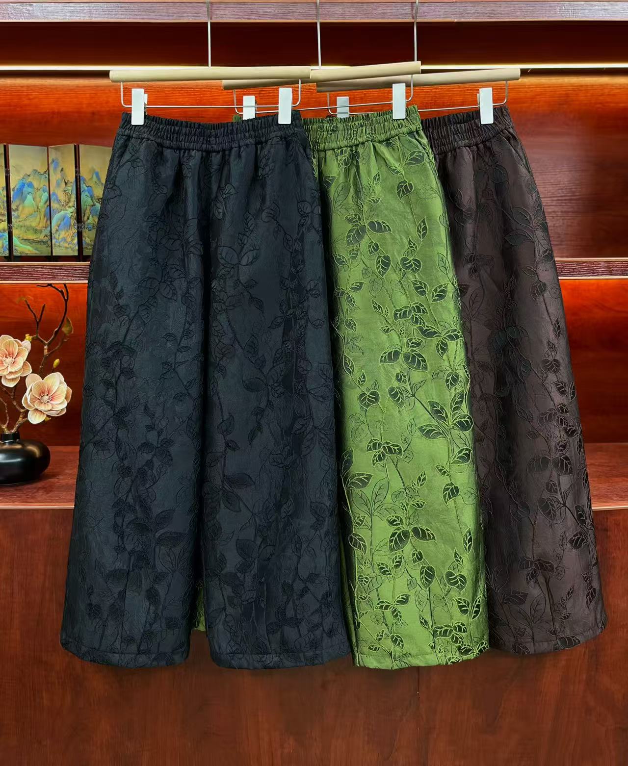 冬款加绒加厚浮雕树叶提花百搭显瘦休闲裤