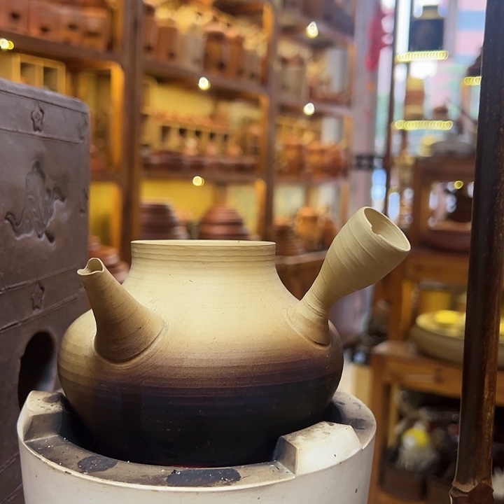 【闪购商品】花****o使用过砂铫壶有磕不能退换