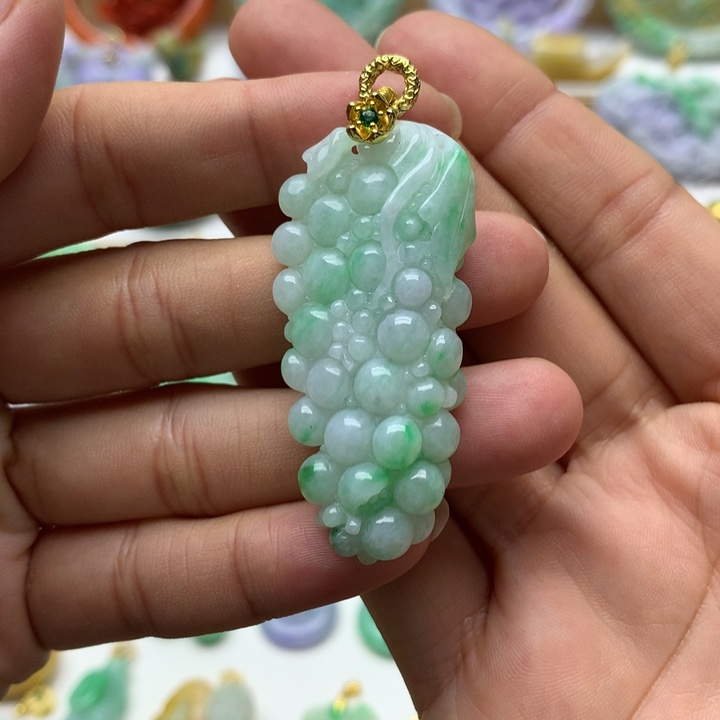 颈饰未镶嵌翡翠翡翠