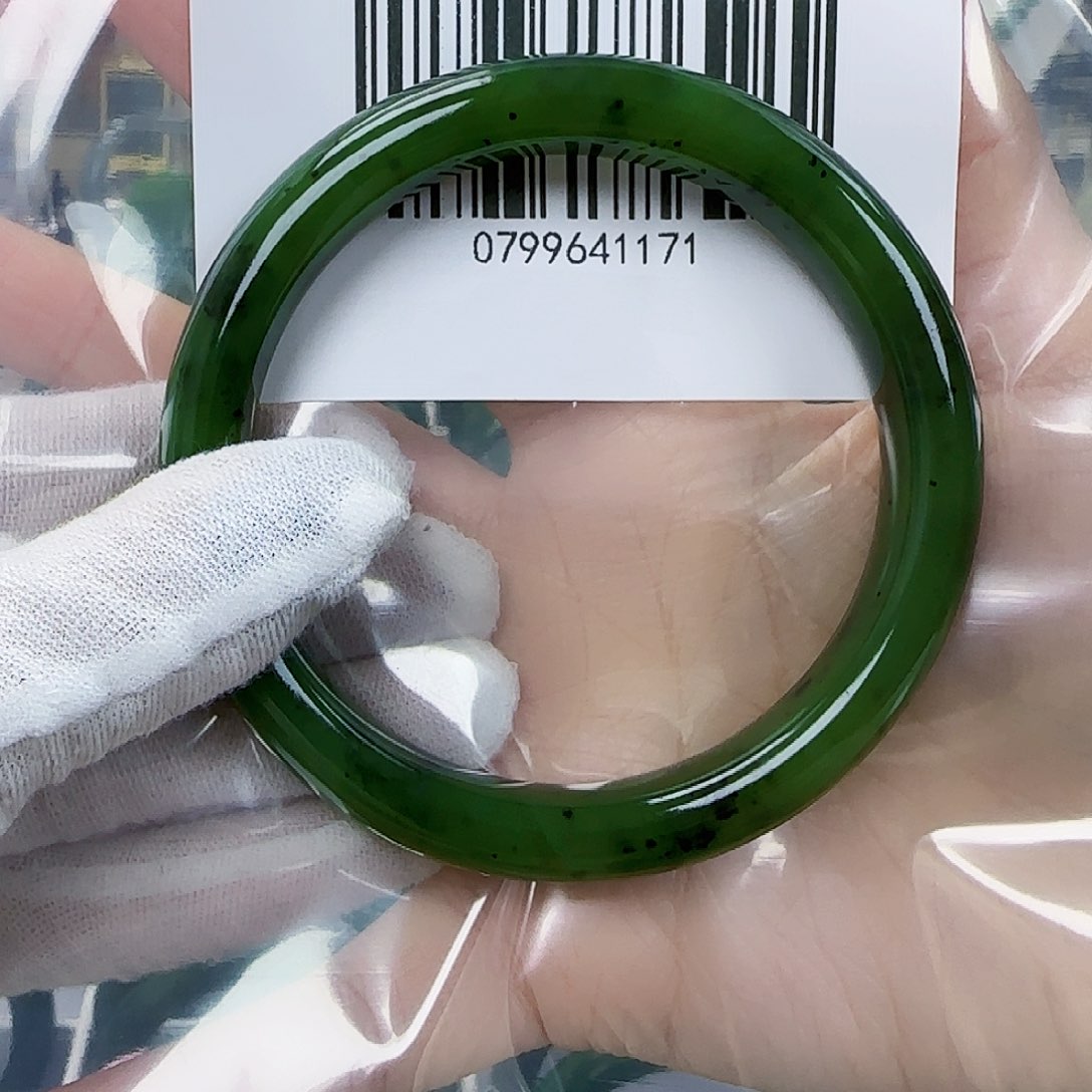 和田玉（碧玉）手镯未镶嵌64