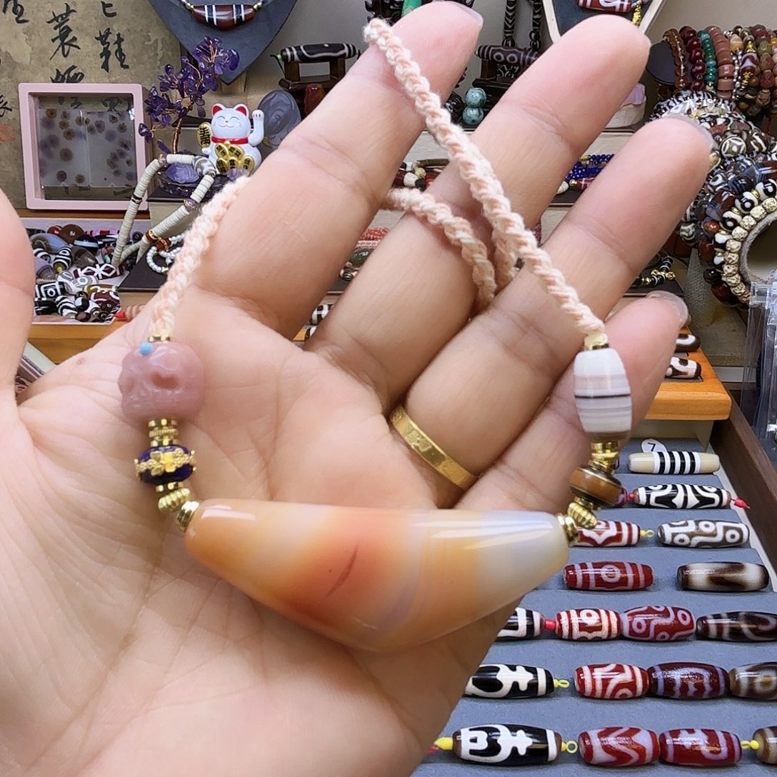 玛瑙/玉髓未镶嵌颈饰