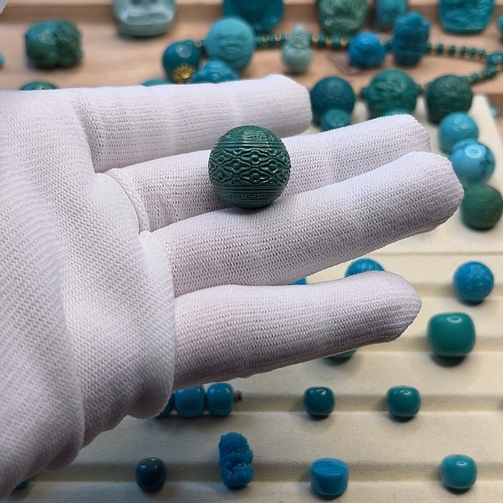 绿松石绿松石未镶嵌