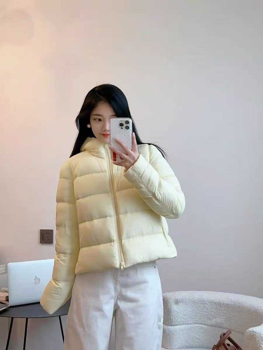 女士短款排骨连帽羽绒服