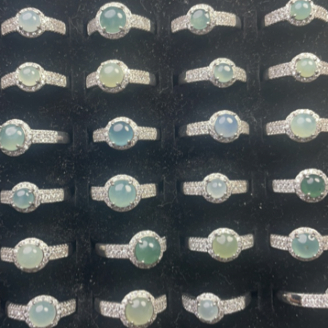 天然翡翠镶嵌戒指随机发货