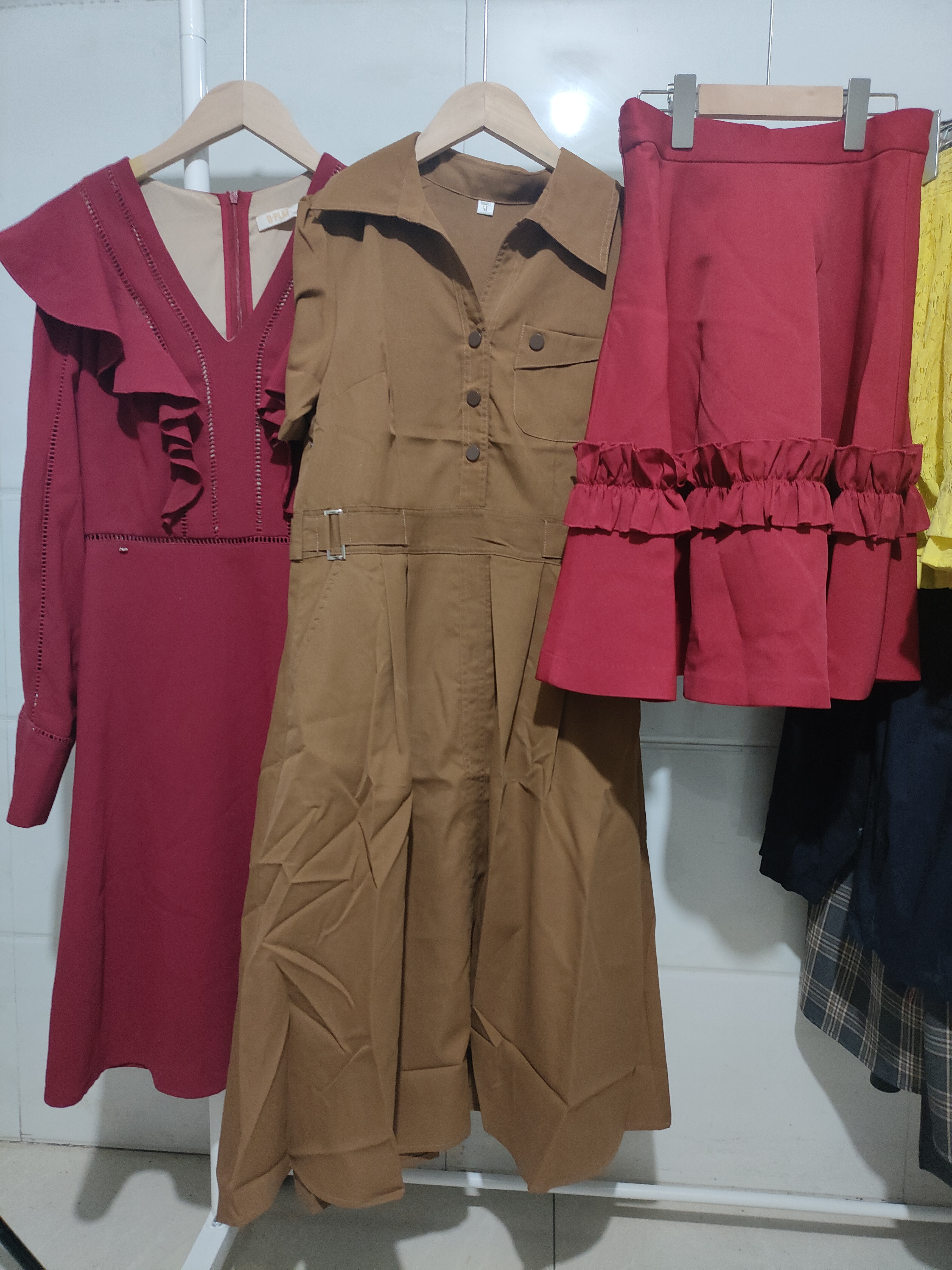 女装夏装连衣裙T恤休闲裤短裤清仓