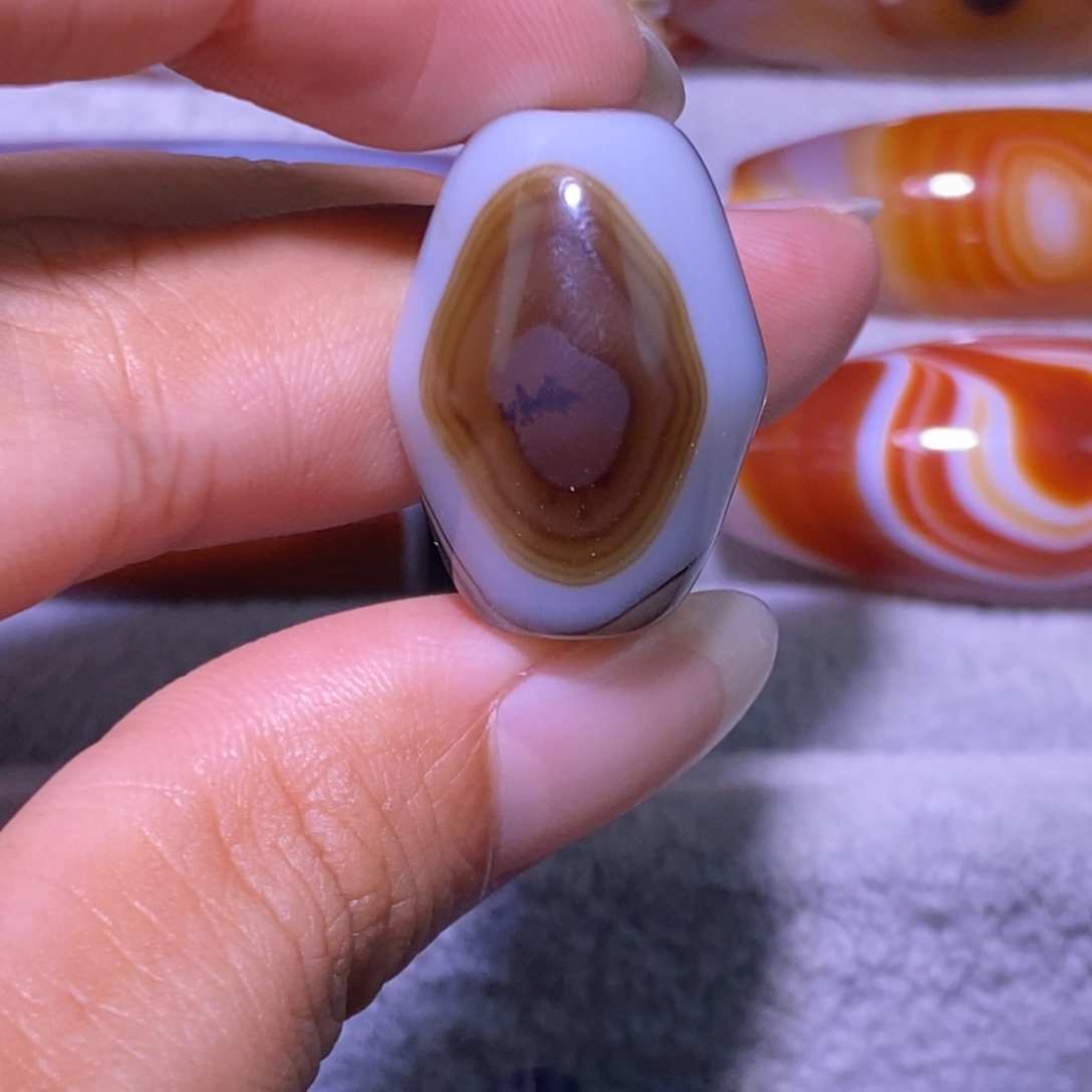 玛瑙/玉髓颈饰未镶嵌