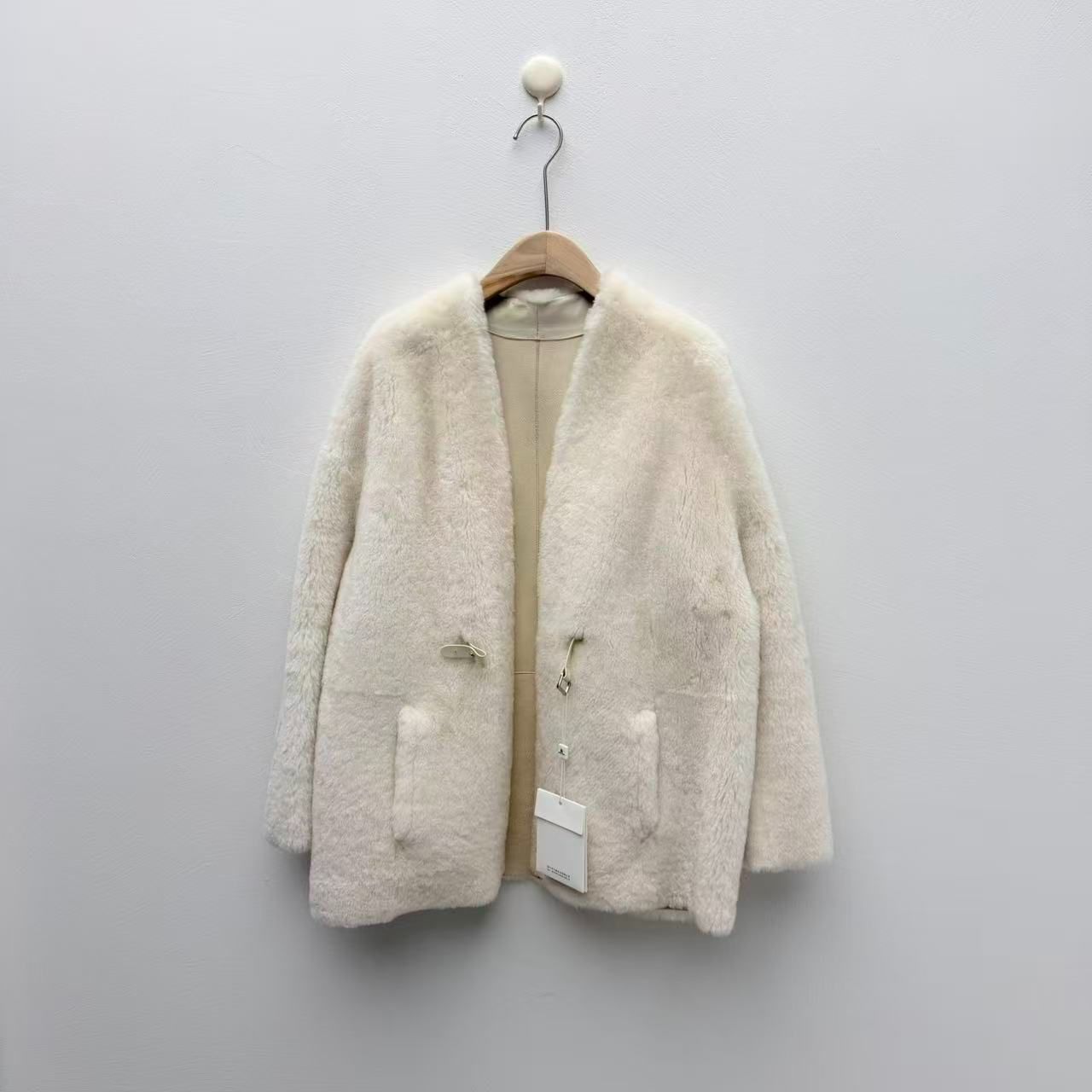 【朵姐臻选】美丽奴皮毛一体外套H24-537